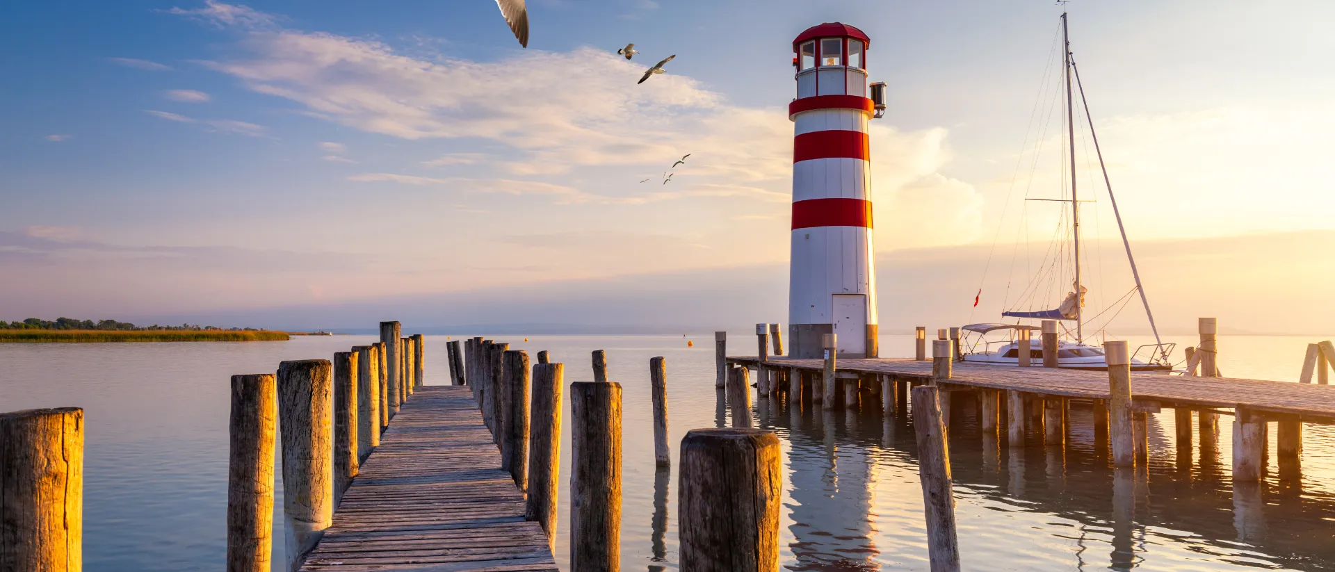 Leuchtturm beim Neusiedlersee in Burgenland