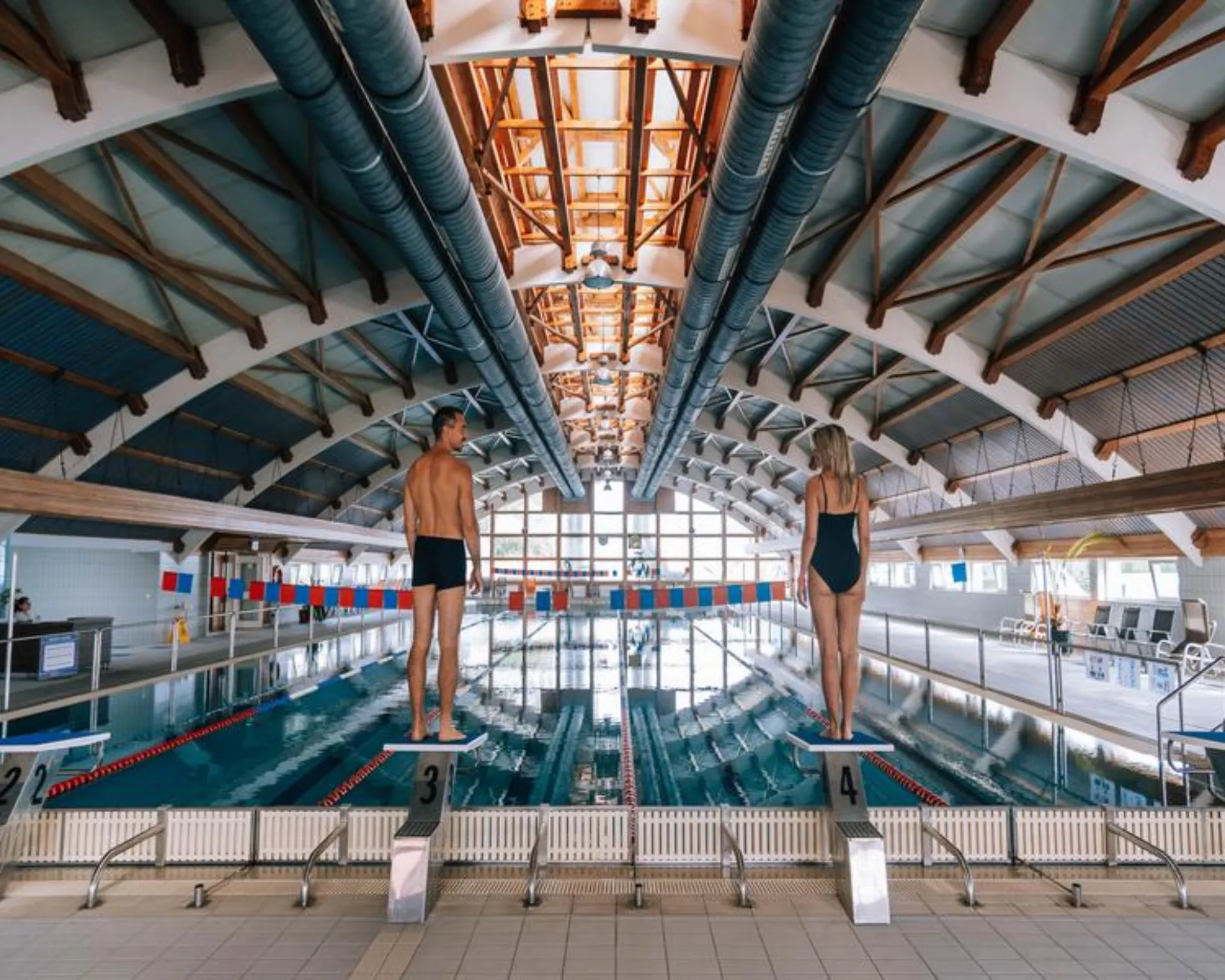 Schwimmbecken