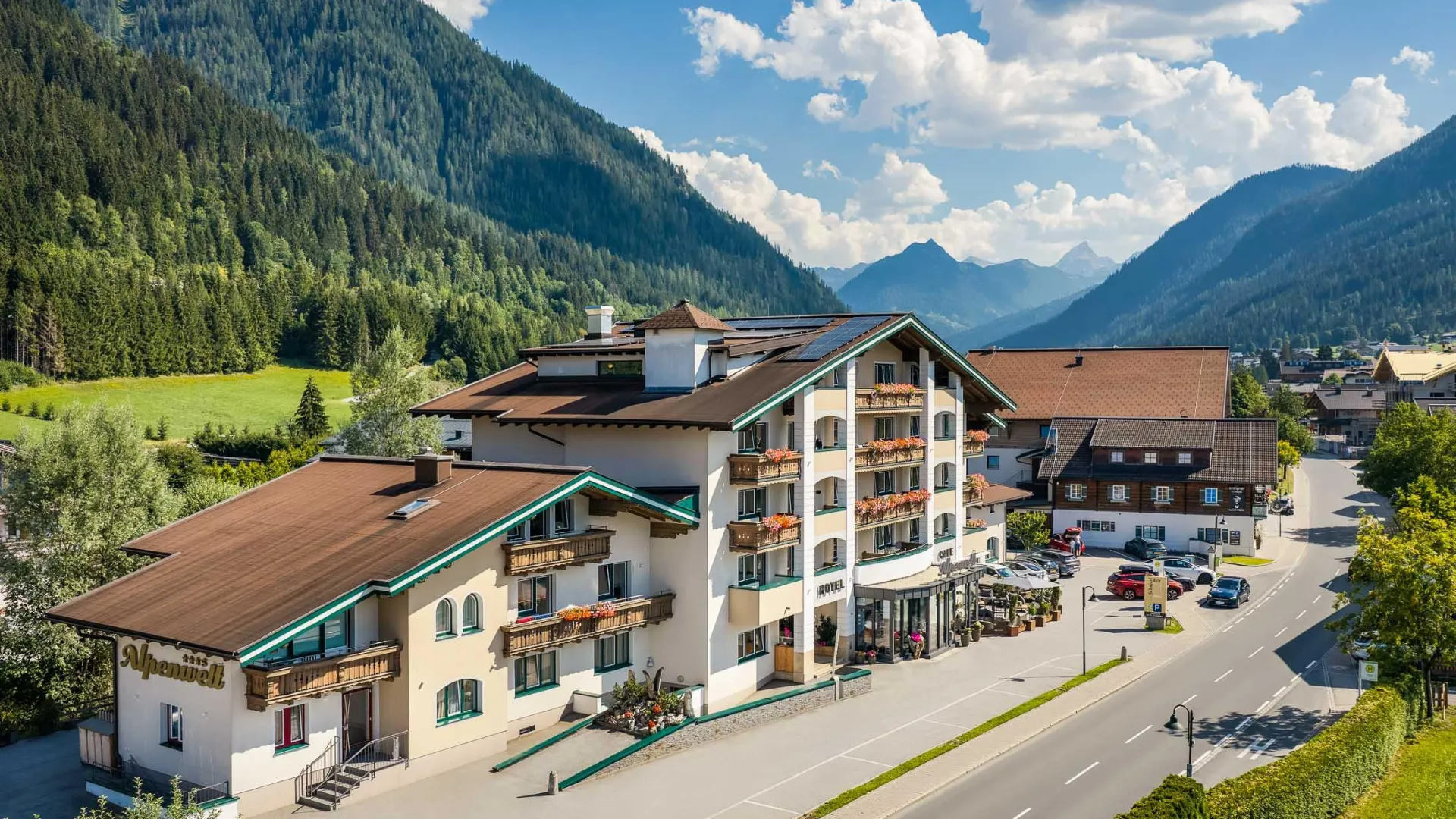 Hotel Alpenwelt
