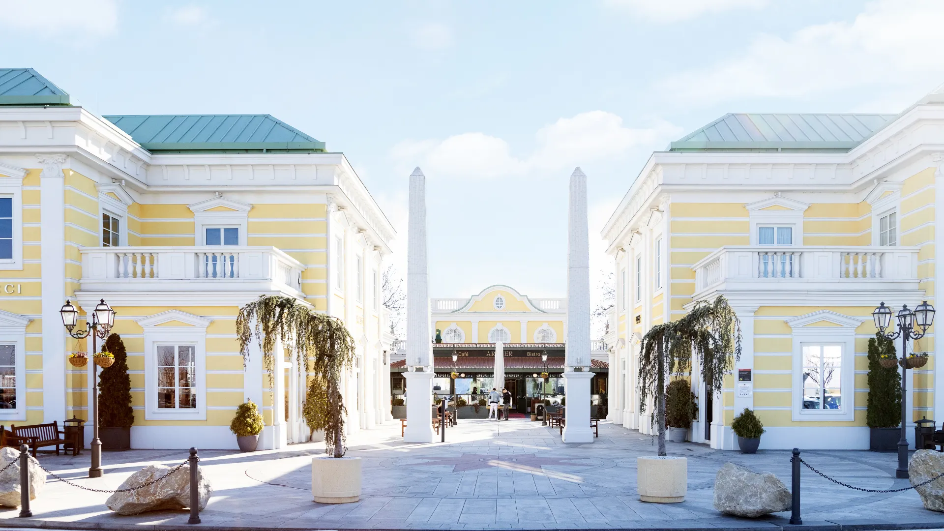 McArthur Glen Designer Outlet