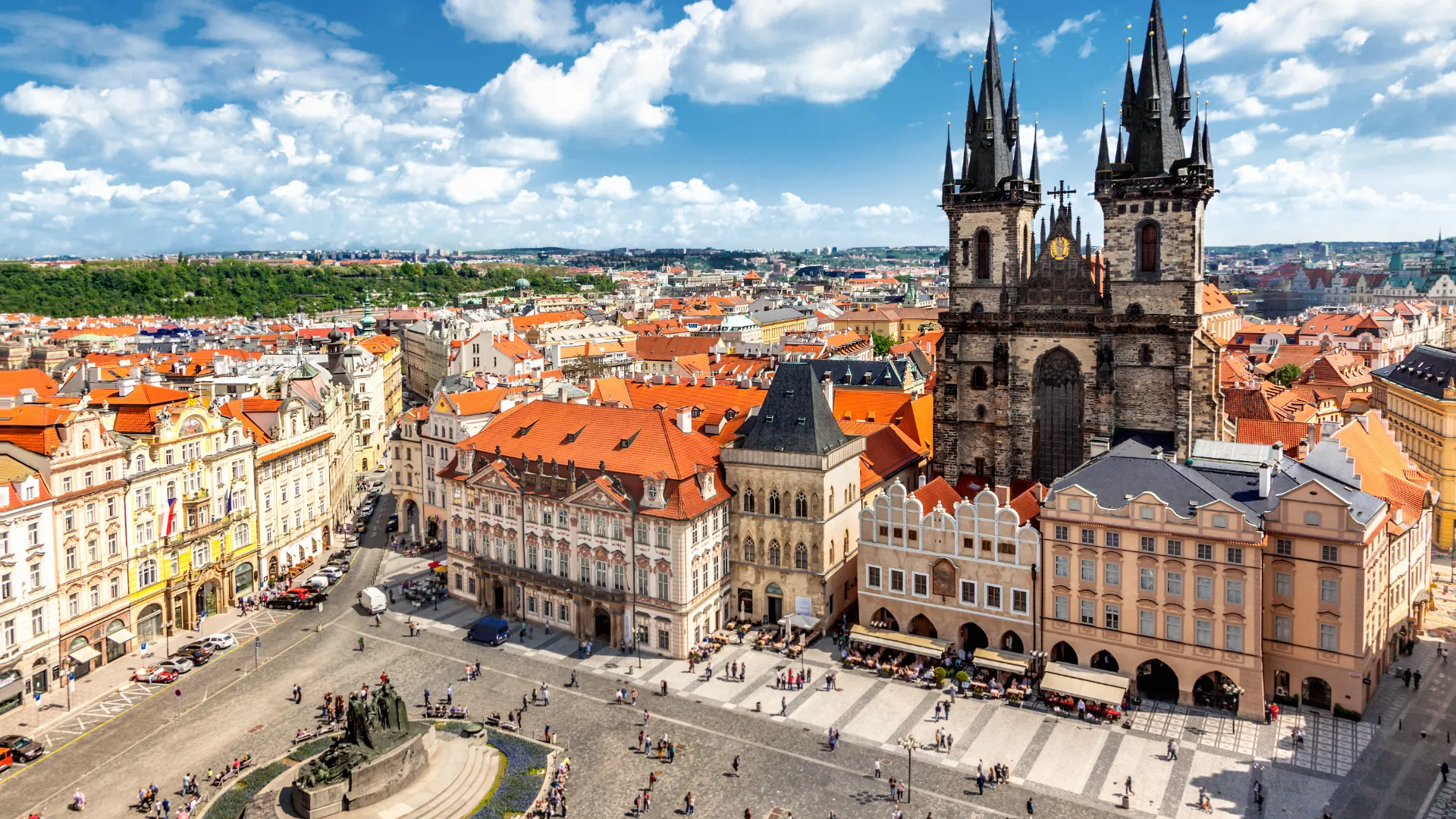 Prag - Hauptplatz und Teynkirche