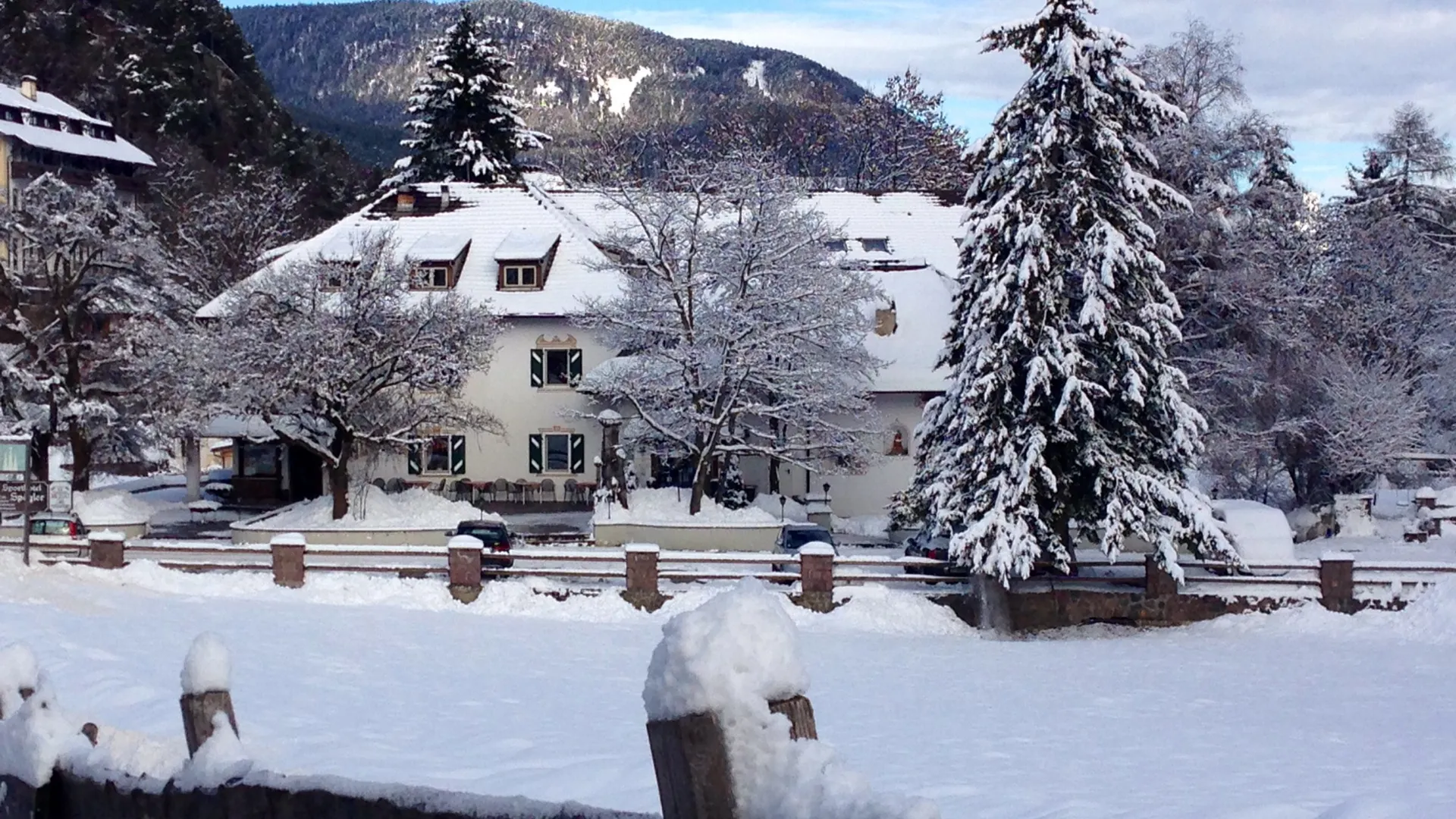 Sporthotel Spögler Außenansicht Winter