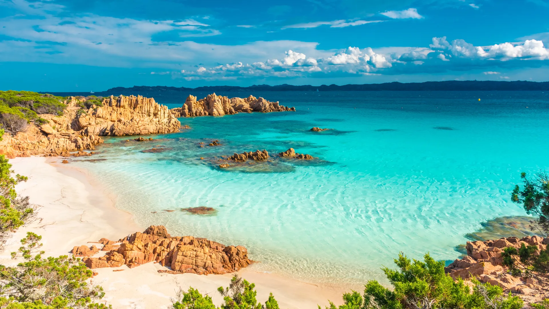 L'île de Budelli, au large de la Sardaigne, en Italie
