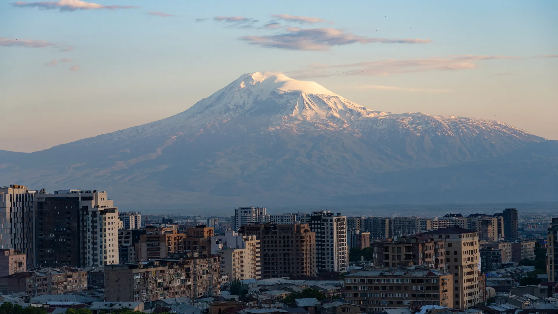 Jerewan mit Berg Ararat