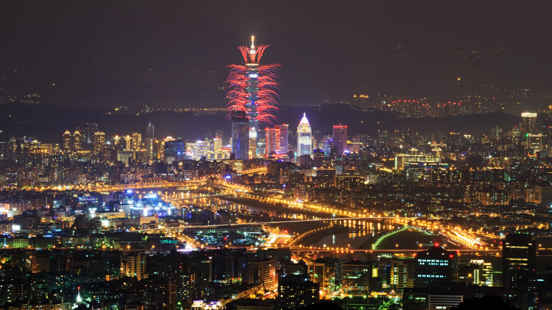 Taiwan, fuochi d’artificio di Capodanno