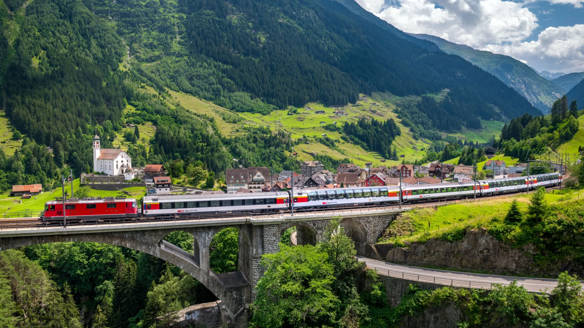 Gotthard Panorama Express