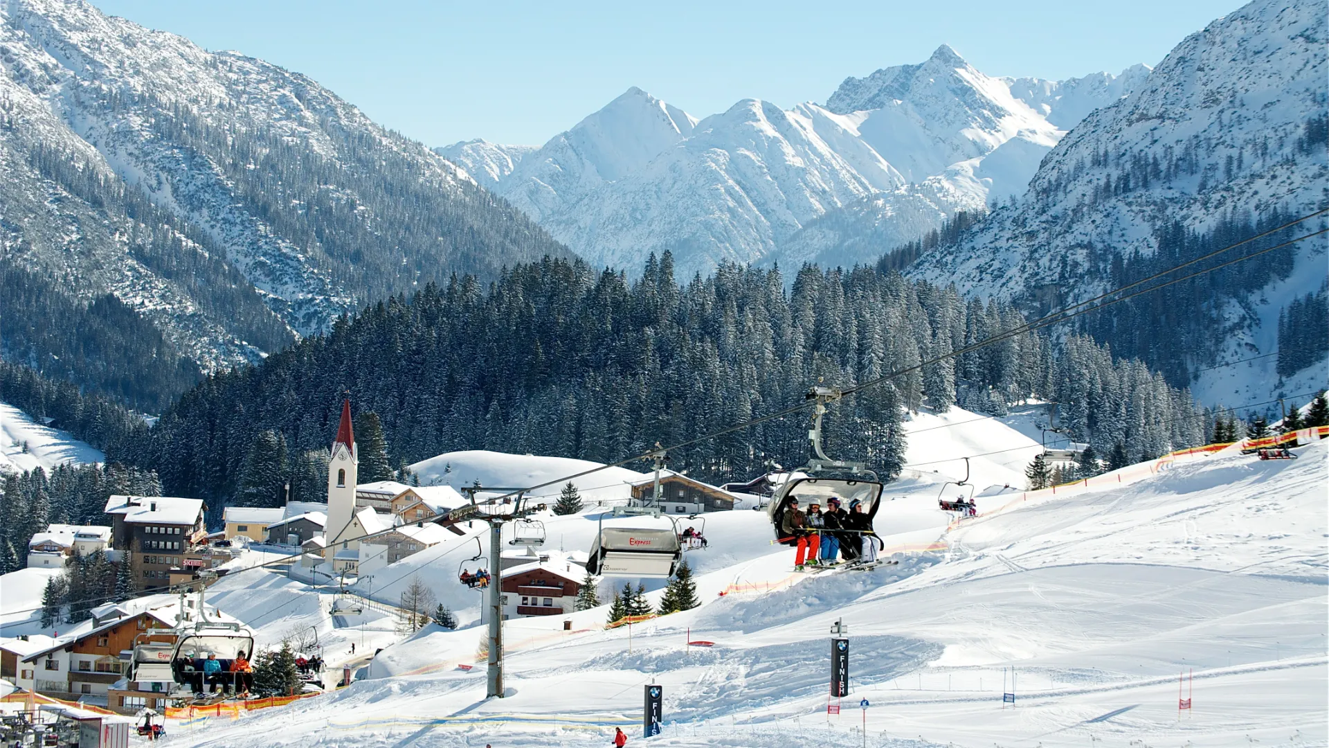 Skifahren am Arlberg