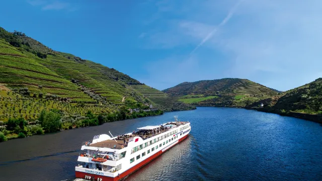 DOURO_QUEEN_Außenansicht Weinberge