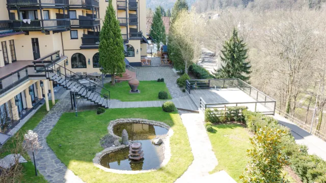 Parkhotel Luise - Außen - Gartenansicht