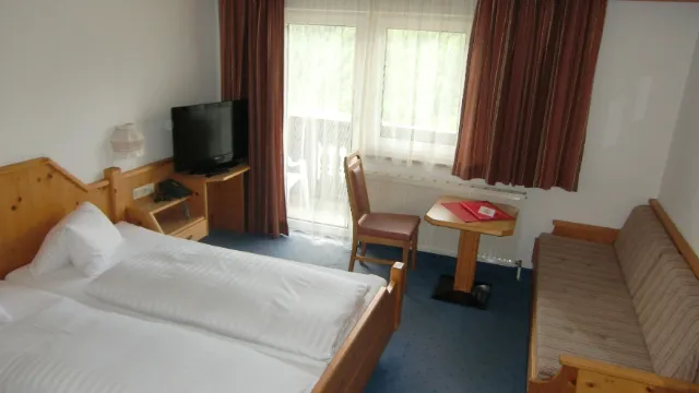 Zimmerbeispiel: Doppelzimmer Berg