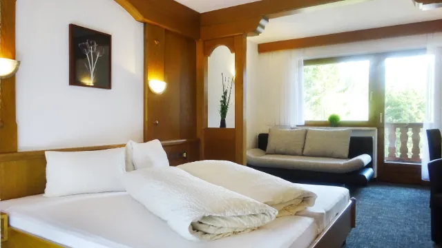 Hotel Tia Apart - Zimmerbeispiel Familienzimmer Standard Balkon