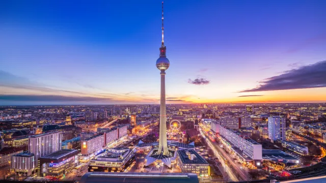 Berlin - Panorama bei Sonnenaufgang