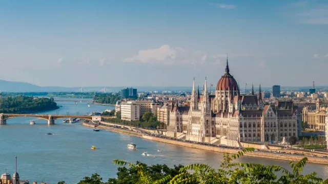 Budapest/Parlament an der Donau