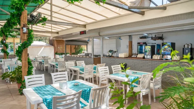 Linda Resort, Strand-Snackbar