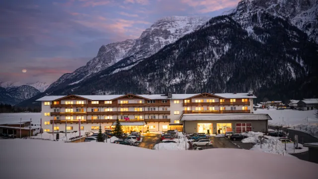 elaya hotel steinplatte