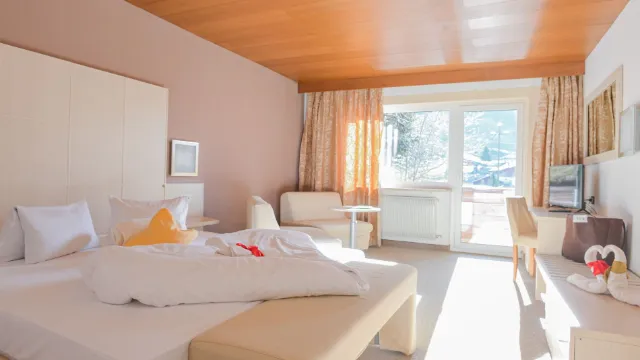 Mountain Lake Hotel Vernagt - Beispiel Vierbettzimmer Standard Balkon Nock