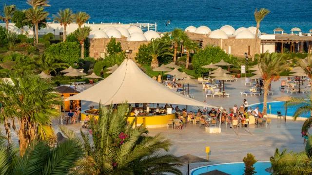 Pool Bar