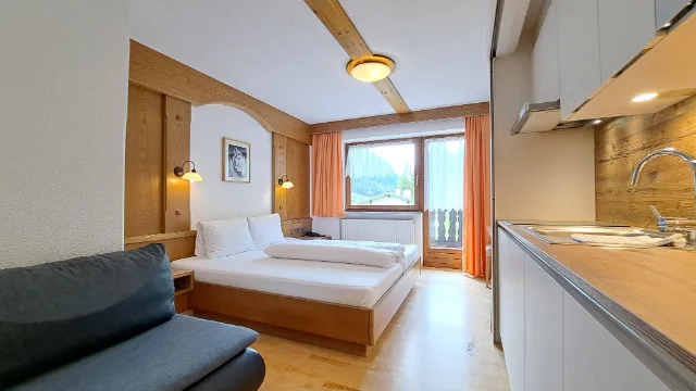 Hotel Tia Apart - Zimmerbeispiel Apartment Standard Balkon 1-2 Personen