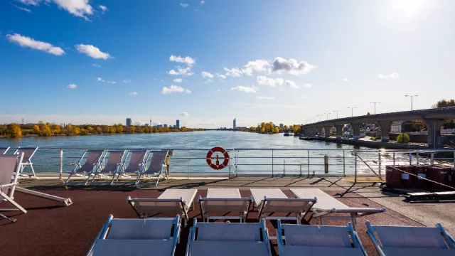 MS-Nestroy-Sonnendeck-Herbst