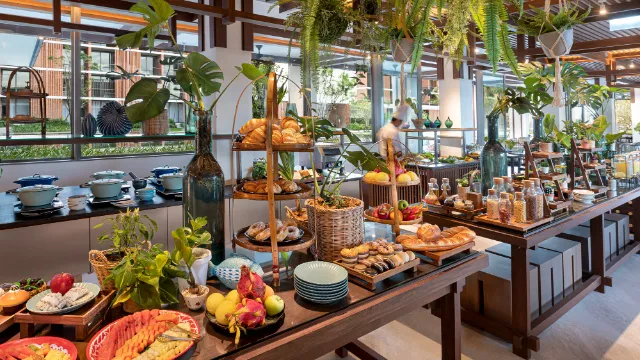 Pullman Khao Lak Resort, Restaurant