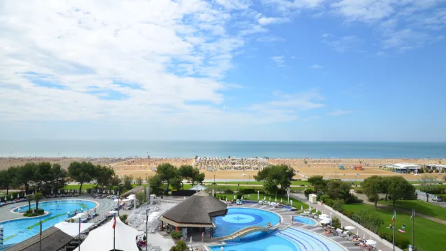 Aparthotel Holiday -Bibione