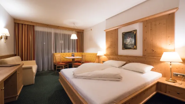 Zimmerbeispiel: Comfort Doppelzimmer "Fichtennestl" Balkon