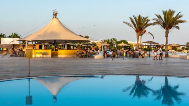 Gorgonia Beach Pool Bar